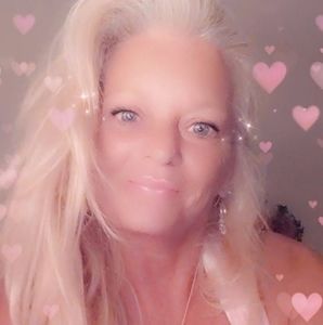 Meet your Posher, Debra